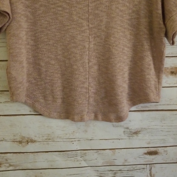 Forever 21 Top - Picture 6 of 7